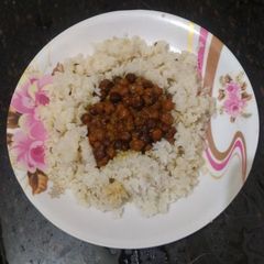 A picture of Black chana.