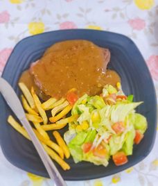 bò bít tết tiêu đen