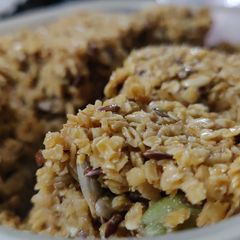A picture of Granola Bars.