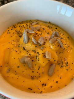 Una foto de Crema de calabaza súper rápida y deliciosa 😋