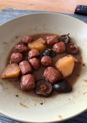Una foto de Guiso de setas con longaniza