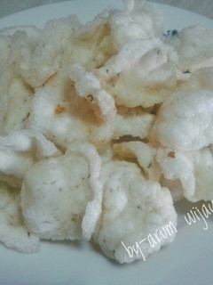 Foto resep Kerupuk nasi rasa bawang #bikinramadanberkesan