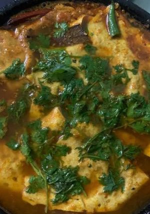 पापड़ की सब्जी (papad ki sabzi recipe in Hindi) रेसिपी मुख्य फोटो