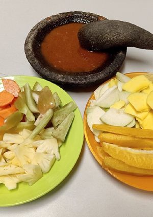 Foto resep Rujak Buah Bumbu Uleg