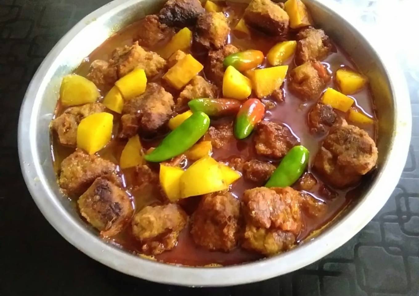 Raw banana kofta curry