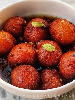 সুজির পান্তুয়া (sujir pantua recipe in Bengali) রেসিপির প্রধান ছবি