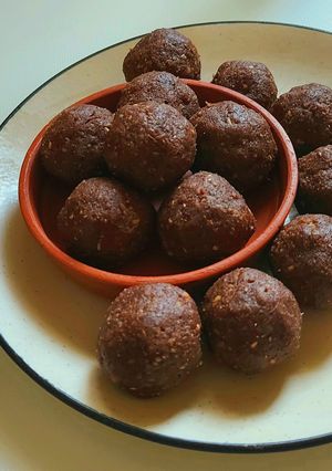 A picture of Ragi Walnut Ladoo (Finger Millet Ladoo).