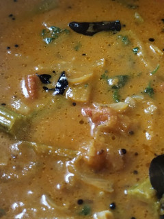 முருங்கைக்காய் குழம்பு (murungaikai kulambu recipe in Tamil) செய்முறை முக்கிய புகைப்படம்
