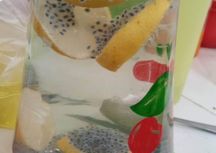 Cara Gampang Membuat Water infus lemon selasih yang Sempurna