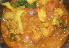 आलू गोभी मटर की सब्जी(aloo gobhi matar ki sabzi recipe in hindi)