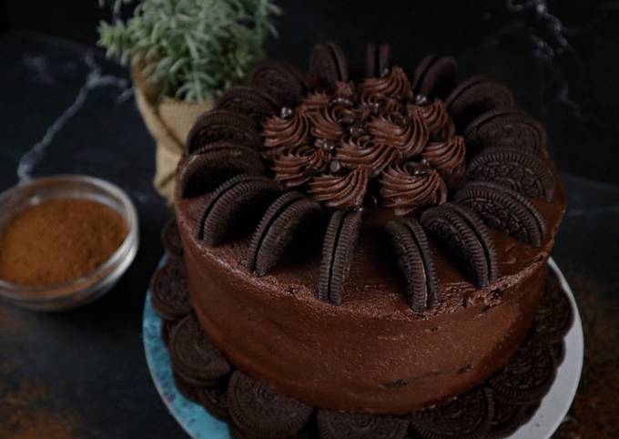 Devil food cake