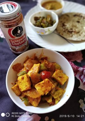A picture of Quick Schezwan paneer.
