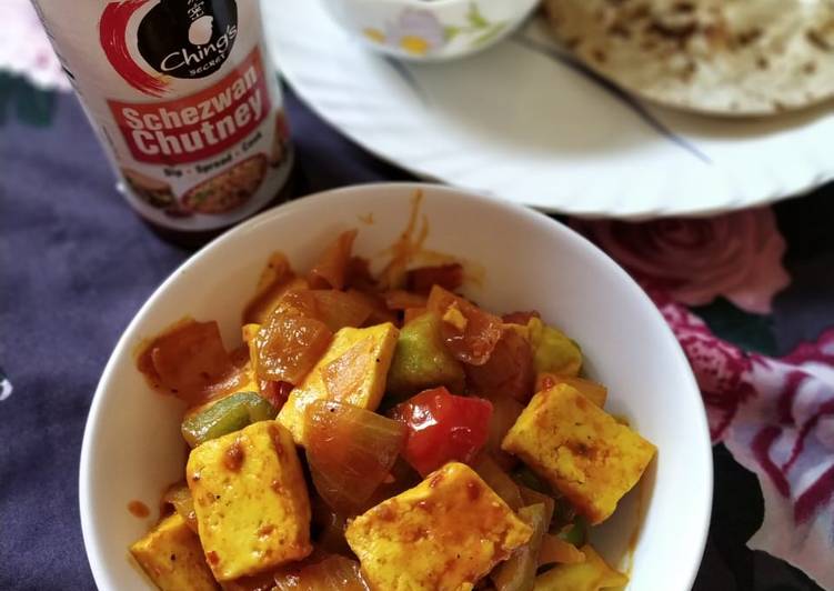 How to Prepare Any-night-of-the-week Quick Schezwan paneer