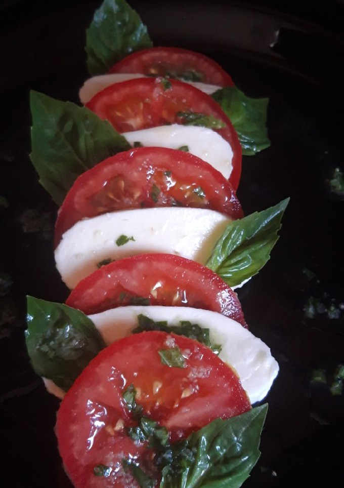 Una foto de Ensalada caprese