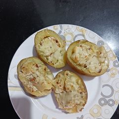 A picture of Twice cooked potatoes.