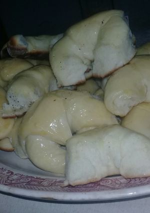 Una foto de Medialunas dulces💕