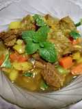 Carne de res guisada con vegetales