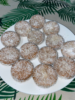 Una foto de Galletas María rellenas con coco