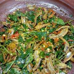รูปของ Sambal teri kemangi