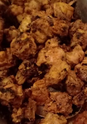 A picture of Chicken tikka boti.