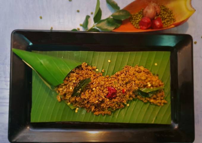 Simple Way to Prepare Gordon Ramsay Vaazhakoombu cherupayar thoran (banana blossom with lentil)