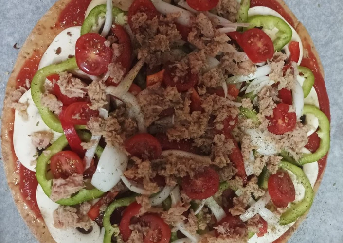 Receta Pizza con verduras y atún (baja en proteínas-dieta-)