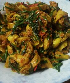 lòng xào nghệ chay