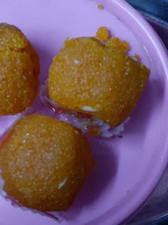 बूंदी के लड्डू (Boondi ke laddu recipe in hindi) रेसिपी मुख्य फोटो