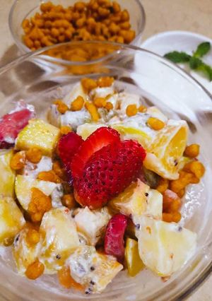 A picture of Creamy Fruit Salad.