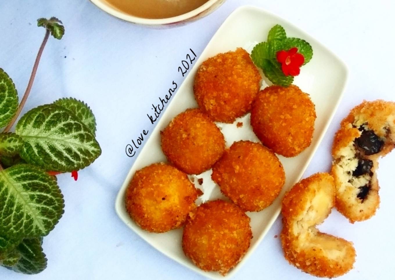 Banana Cheese Ball ---gluten free---