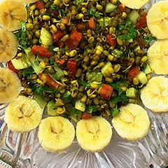 A picture of Moong chaat.