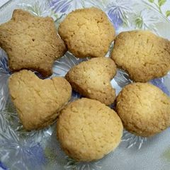 A picture of Coconut cookies🍘.