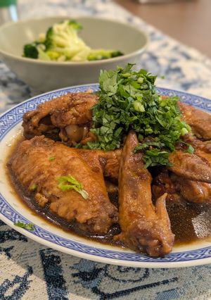 A picture of 📖 Simple Ayam Sio (Chicken Wings Stew with Soy and Tamarind).