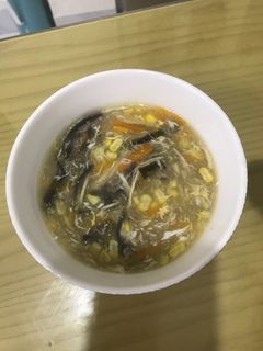 Hình của món Súp gà ngô nấm.