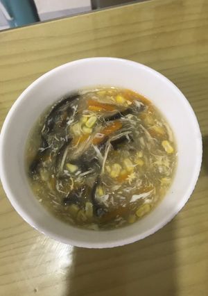 Hình của món Súp gà ngô nấm.