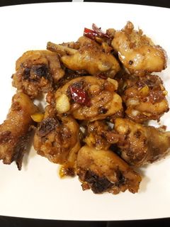 Hình của món Đùi gà chiên nước mắm.