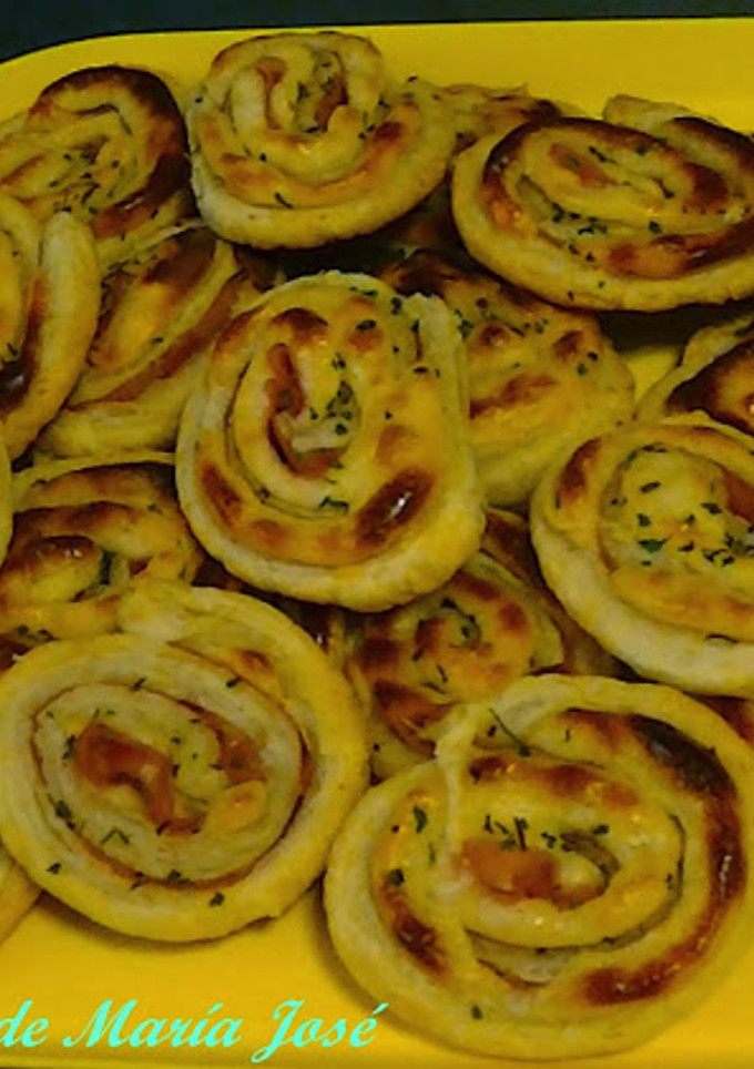 Una foto de Rollitos de jamón y queso