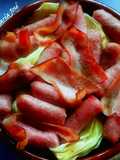 Repollo al horno con salchichas y bacon