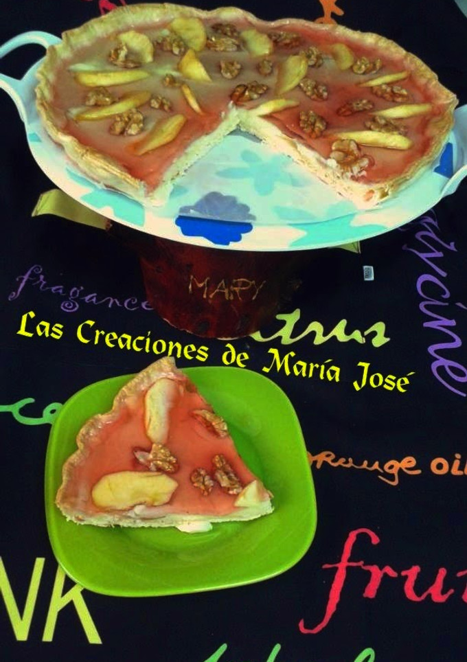 Una foto de Tarta de manzana y nueces