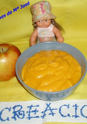 Una foto de Crema de zanahoria, patata y manzana