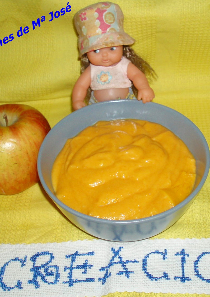 Una foto de Crema de zanahoria, patata y manzana