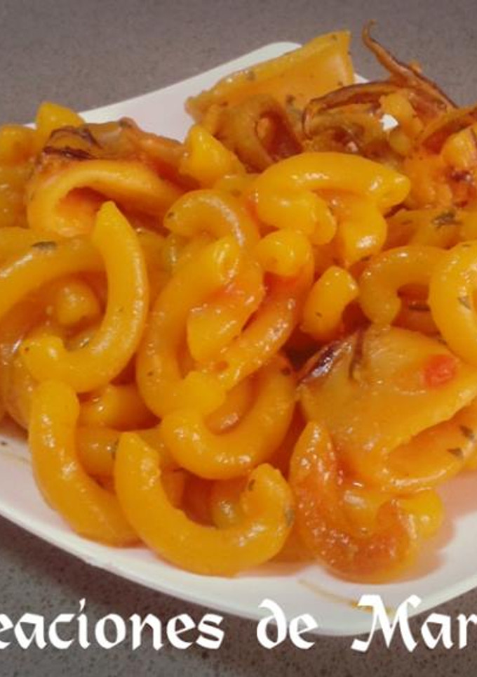 Una foto de Fideuá de calamares