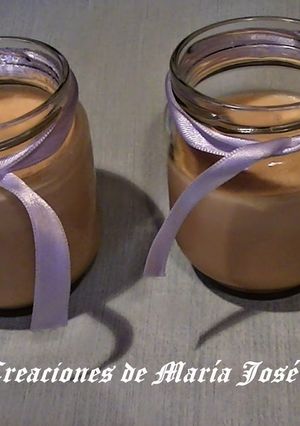 Una foto de Yogurt casero de dulce de leche