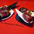 Pintxo de plátano con paleta ibérica y balsámico de manzana