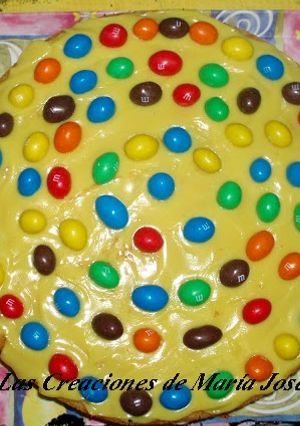 Una foto de Tarta M&M's