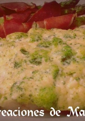 Una foto de Abadejo en salsa de brócoli