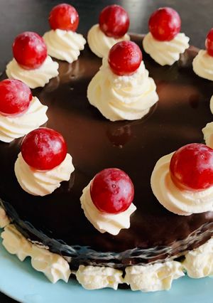 A picture of Eggless Chocolate Cake.