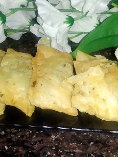 मटर खस्ता पफ(matar khasta puff recipe in hindi) रेसिपी मुख्य फोटो