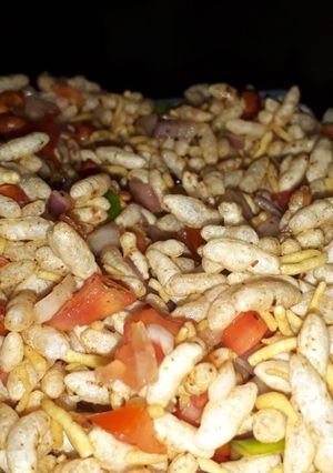 A picture of Bhel Puri.