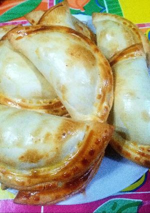 Una foto de Empanadas de manzana y membrillo